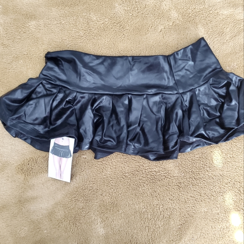 Black mini skirt